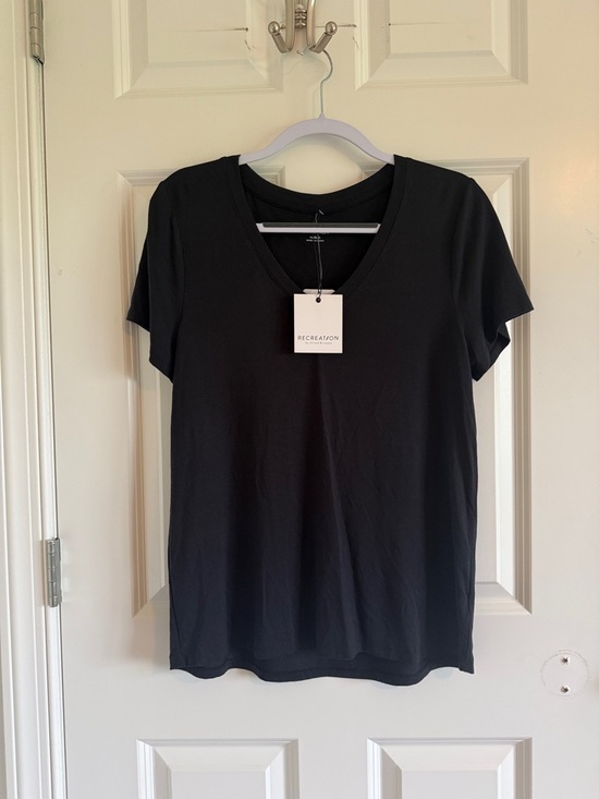 Thread & Supply Tops - NWT Tencel Blend Recreation by Thread & Supply  Black V-Neck Women's Tee Medium